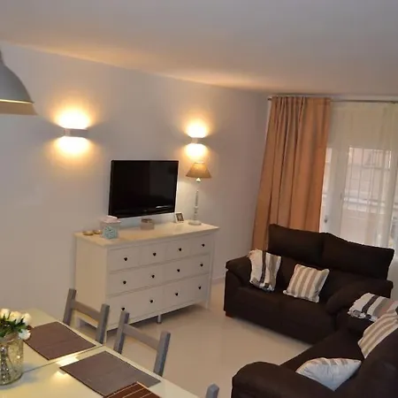 Vialia Ave Zona De Ocio Y Playa * 말라가