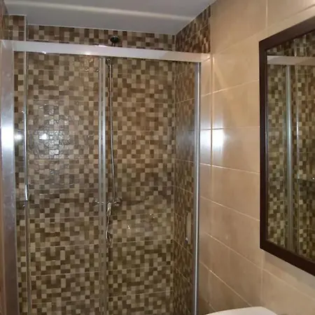 Vialia Ave Zona De Ocio Y Playa Apartamento *
